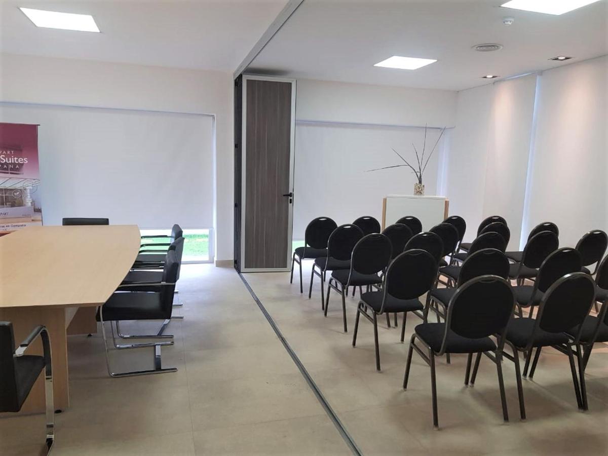 Rental Suites 坎帕纳 外观 照片